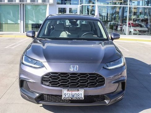 Used 2023 Honda HR-V LX image 2