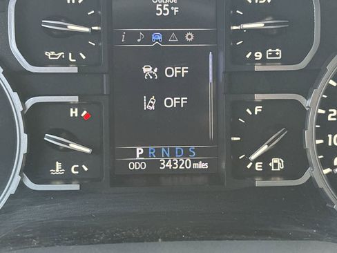 Used 2020 Toyota Tundra 4x4 CrewMax image 15