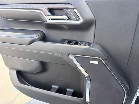 Used 2023 Chevrolet Silverado 1500 LTZ AWD/4WD image 14