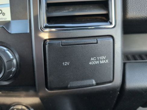 Used 2018 Ford F150 XLT w/ Equipment Group 302A Luxury image 31