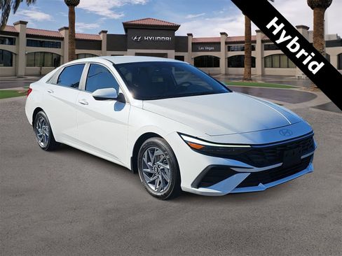 Certified 2024 Hyundai Elantra Blue image 2