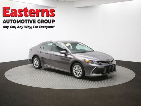 Used 2024 Toyota Camry LE image 45