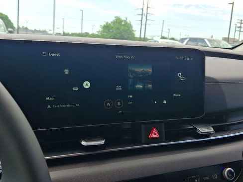 New 2026 Kia Carnival EX FWD image 11