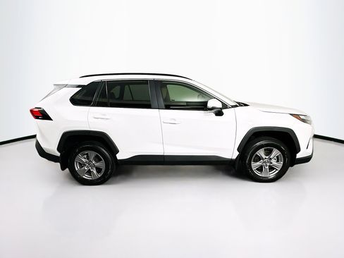 Used 2025 Toyota RAV4 XLE w/ Convenience Package image 10