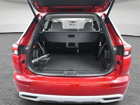 New 2025 Mitsubishi Outlander SEL image 10