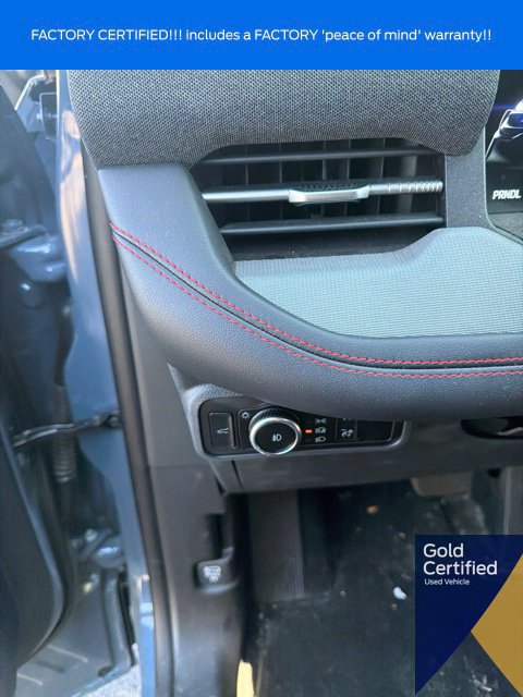 Used 2025 Ford Explorer ST-Line AWD/4WD image 16