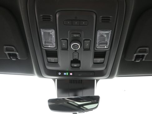 Used 2024 Chevrolet Tahoe Premier w/ Premium Package image 29