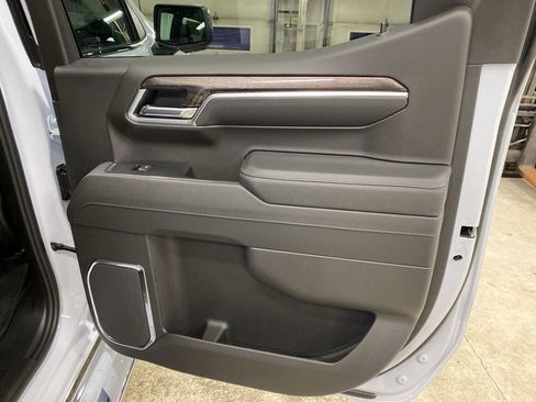 New 2026 Chevrolet Silverado 1500 LTZ w/ LTZ Premium Package image 16