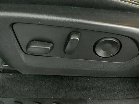 Used 2024 Chevrolet Colorado ZR2 w/ ZR2 Convenience Package III AWD/4WD image 11