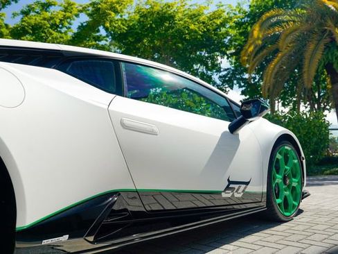 Used 2023 Lamborghini Huracan Tecnica RWD image 28