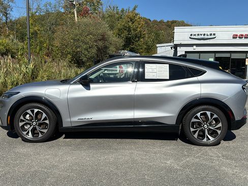 Used 2021 Ford Mustang Mach-E Premium image 7