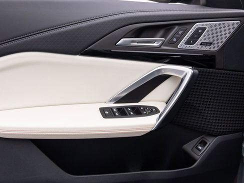 Certified 2025 BMW X2 xDrive28i w/ Premium Package image 13