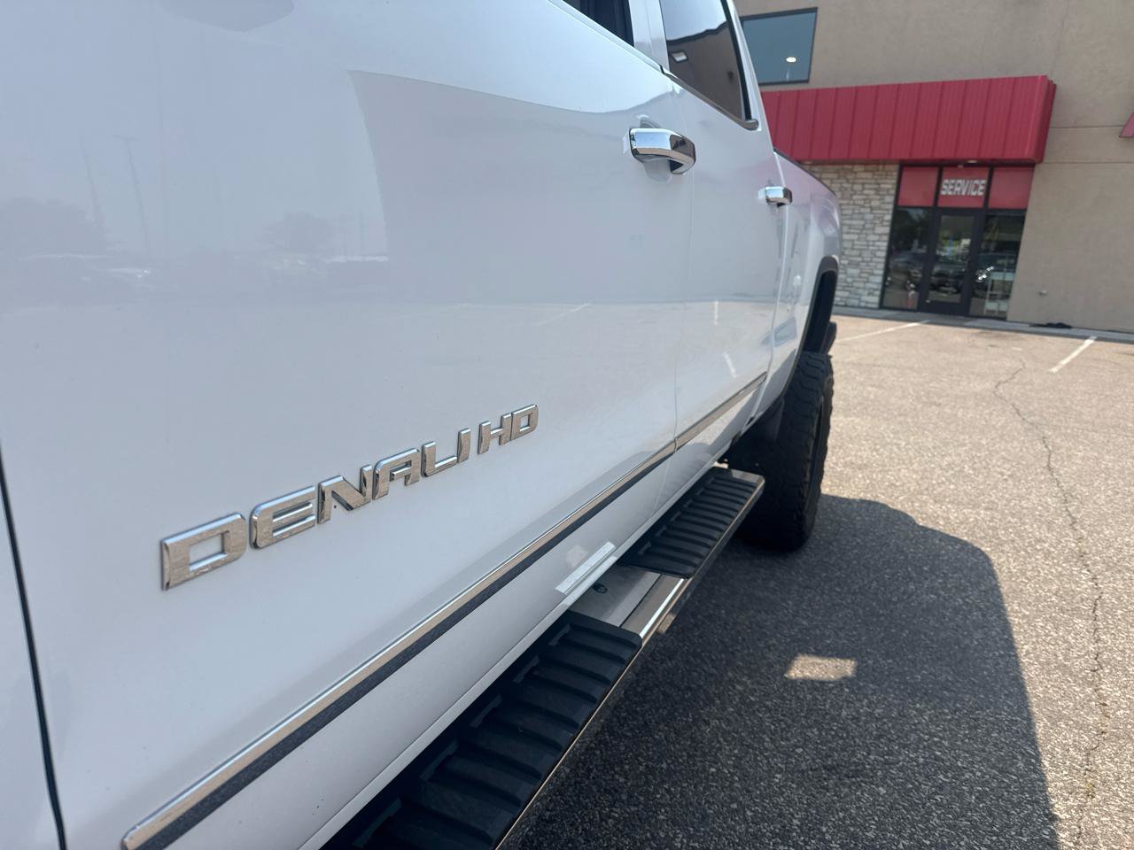 Used 2016 GMC Sierra 2500 Denali w/ Duramax Plus Package AWD/4WD image 10