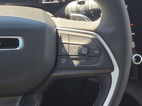 New 2026 Jeep Grand Cherokee Altitude AWD/4WD image 21
