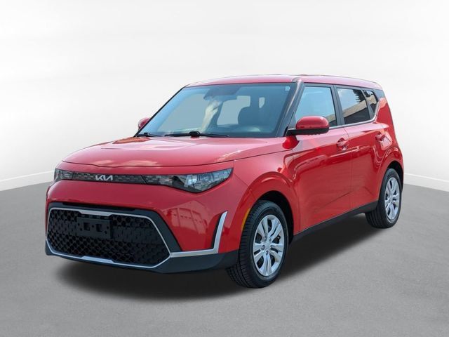 Used 2024 Kia Soul LX FWD image 5