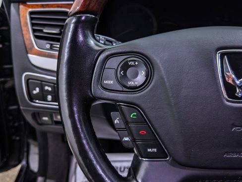 Used 2014 Hyundai Equus Signature image 33