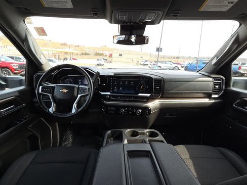 Used 2024 Chevrolet Silverado 3500 LT image 30