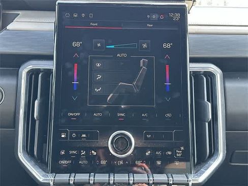 Used 2024 GMC Acadia Elevation image 13