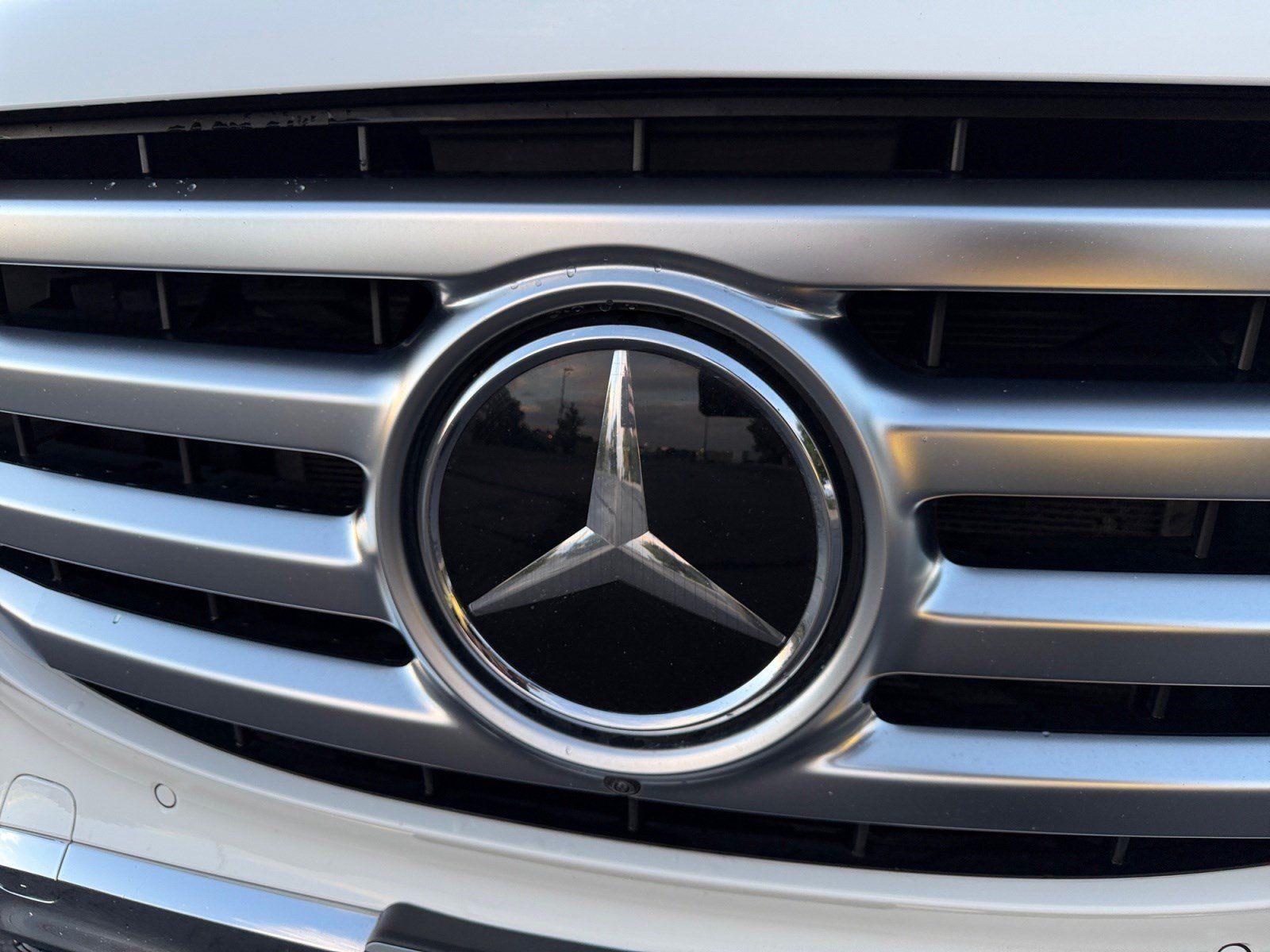 Used 2024 Mercedes-Benz GLS 450 4MATIC image 22