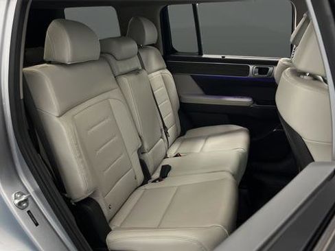 Used 2024 Hyundai Santa Fe Limited image 33