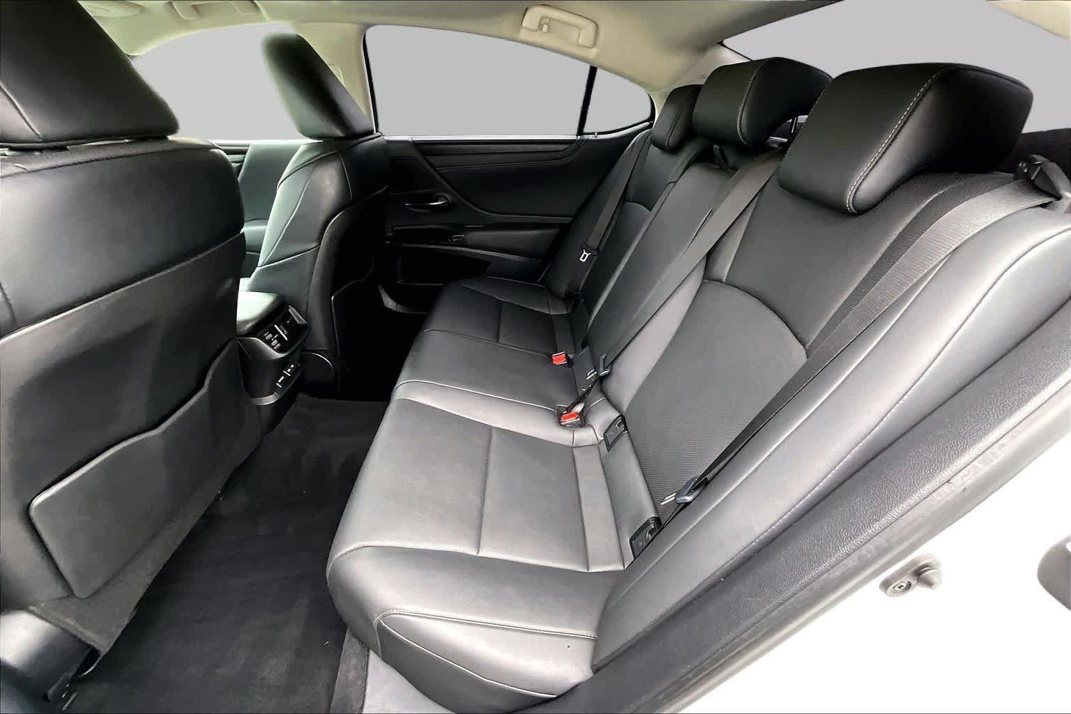 Used 2024 Lexus ES 350 w/ Premium Package FWD image 20