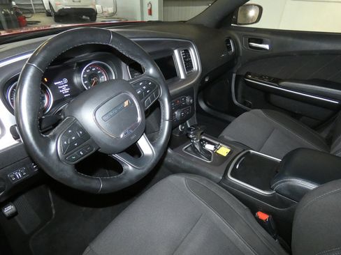 Used 2022 Dodge Charger SXT image 7
