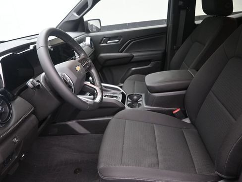 Used 2024 Chevrolet Colorado LT w/ LT Convenience Package RWD image 12