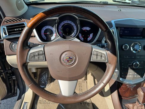 Used 2011 Cadillac SRX Luxury image 27