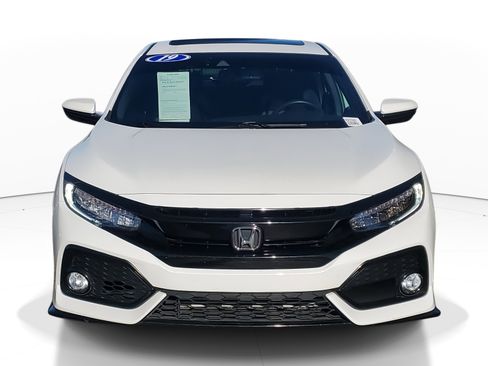 Used 2019 Honda Civic Sport Touring image 2