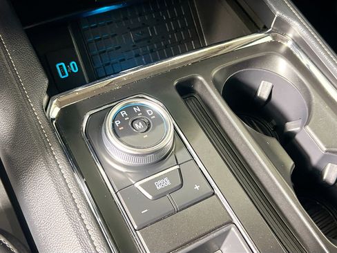 Used 2024 Ford Expedition XLT RWD image 24