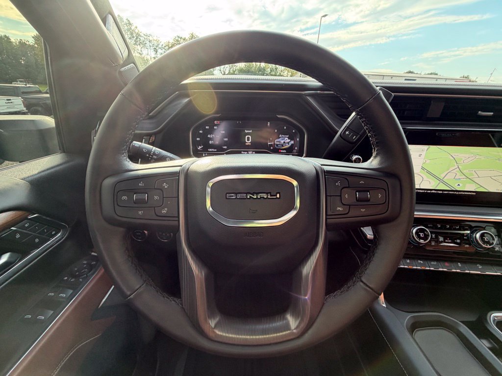 Used 2024 GMC Sierra 3500 Denali Ultimate AWD/4WD image 10