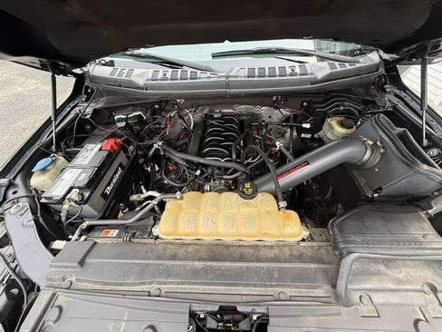 Used 2015 Ford F150 Lariat w/ Equipment Group 502A Luxury AWD/4WD image 15