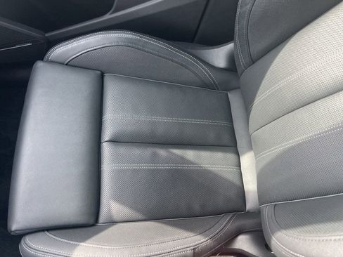 Used 2024 Audi SQ5 Prestige w/ Prestige Package image 11