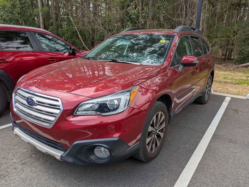 Used 2017 Subaru Outback 3.6R Limited image 3