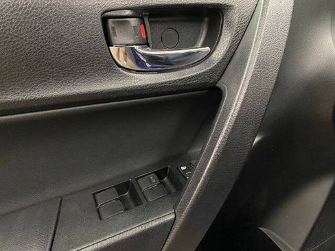 Used 2015 Toyota Corolla S FWD image 11