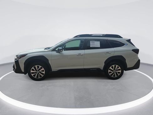 Used 2024 Subaru Outback Premium w/ Popular Package #1 AWD/4WD image 8