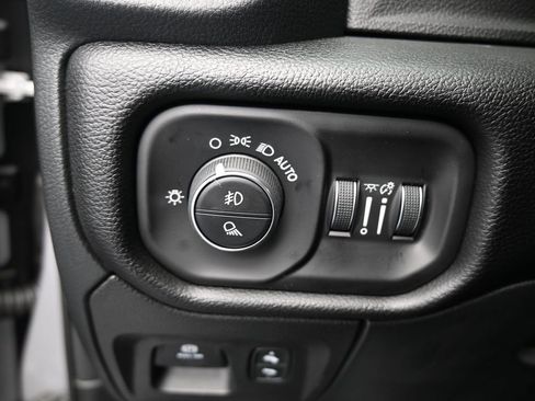 Used 2025 RAM 1500 Big Horn AWD/4WD image 23