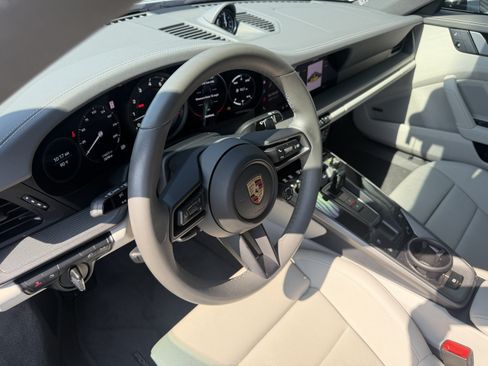Used 2024 Porsche 911 Carrera S RWD image 4