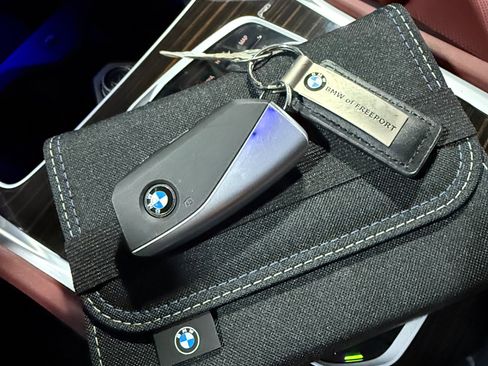 Used 2025 BMW X6 xDrive40i w/ Premium Package AWD/4WD image 52