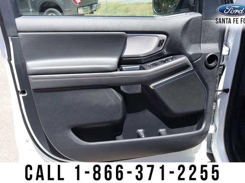 Used 2025 Ford Expedition Max Active image 9