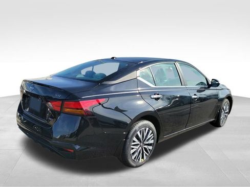 New 2026 Nissan Altima 2.5 SV AWD/4WD image 6