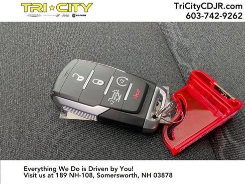 New 2026 RAM 1500 4x4 Crew Cab image 27