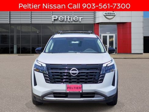 New 2026 Nissan Pathfinder SL FWD image 2