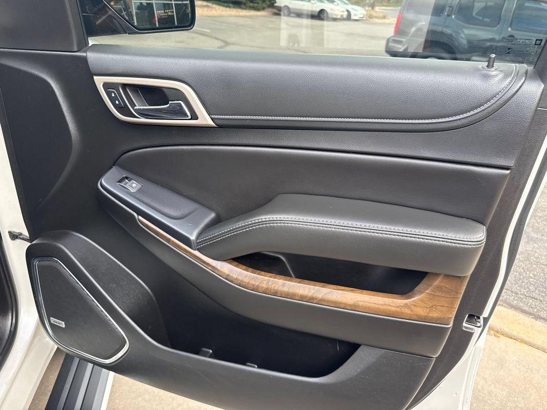 Used 2018 GMC Yukon Denali w/ Denali Ultimate Package AWD/4WD image 11