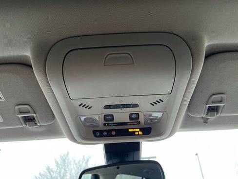 Used 2022 GMC Terrain Denali w/ Denali Premium Package image 36