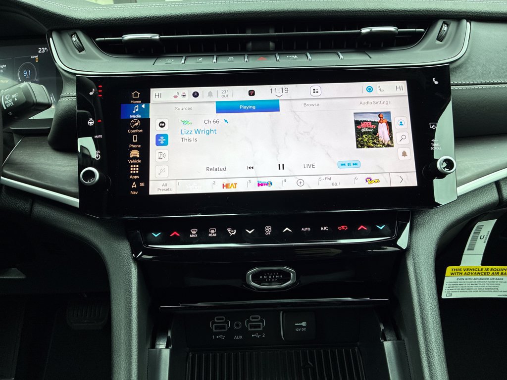 New 2026 Jeep Grand Cherokee Altitude AWD/4WD image 18