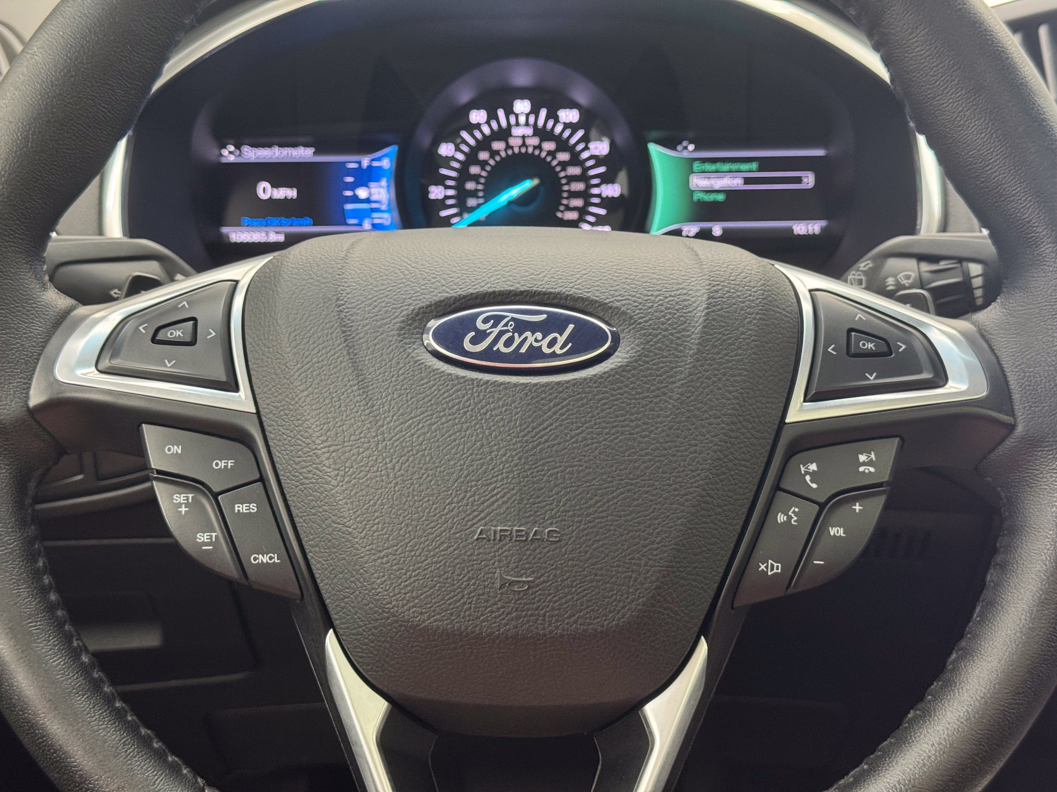 Used 2016 Ford Edge Titanium w/ Equipment Group 301A AWD/4WD image 22