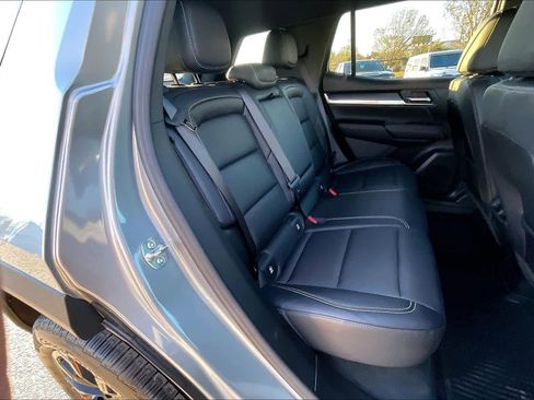 Used 2026 GMC Terrain Elevation w/ Elevation Premium Package image 38