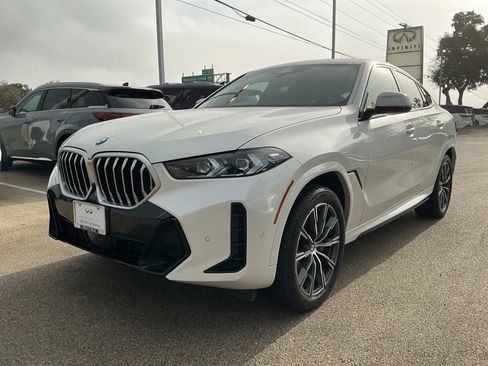 Used 2025 BMW X6 xDrive40i w/ Climate Comfort Package image 7