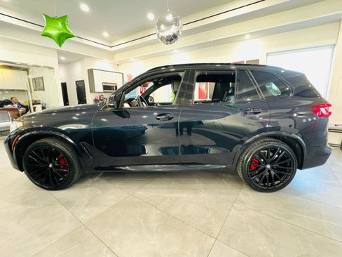 Used 2022 BMW X5 sDrive40i w/ M Sport Package image 4